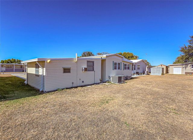 5404 WATERS STREET, Zephyrhills, FL 33542