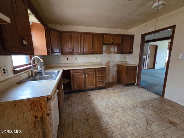 6125 Bryan Road, Oregon, OH 43616