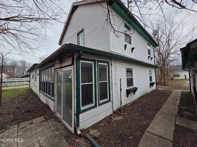 6125 Bryan Road, Oregon, OH 43616