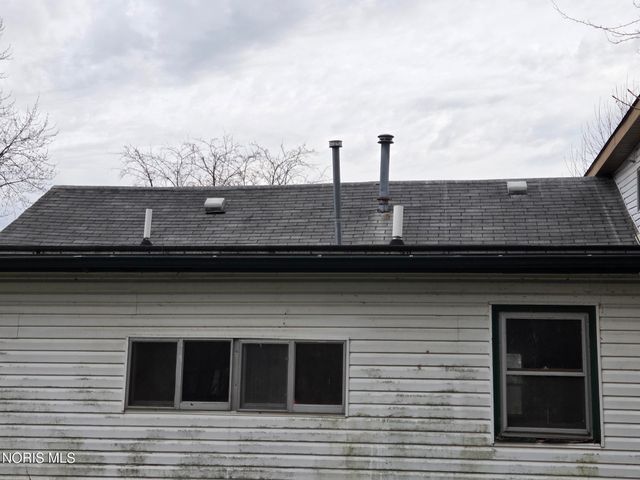 6125 Bryan Road, Oregon, OH 43616