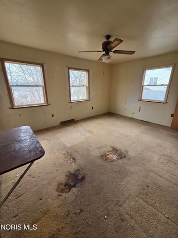 6125 Bryan Road, Oregon, OH 43616