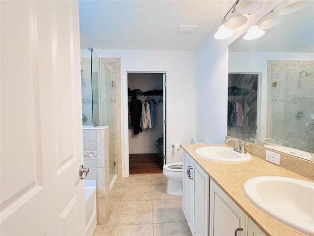 10132 GRAND OAK CIRCLE, Madeira Beach, FL 33708