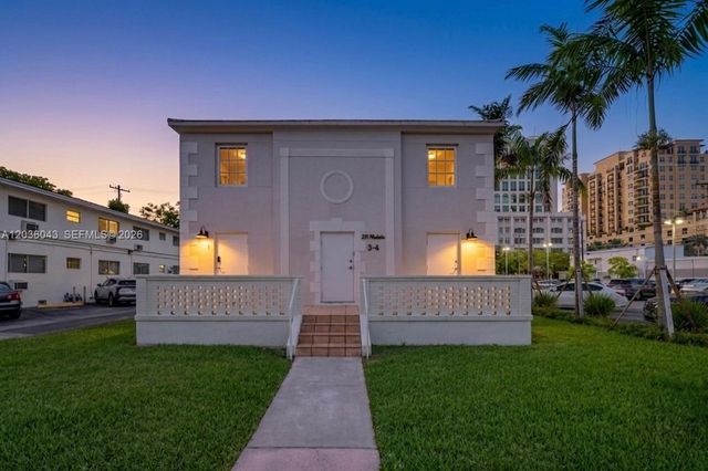 217 Madeira Ave 4, Coral Gables, FL 33134