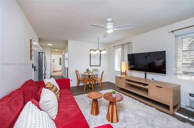 217 Madeira Ave 4, Coral Gables, FL 33134