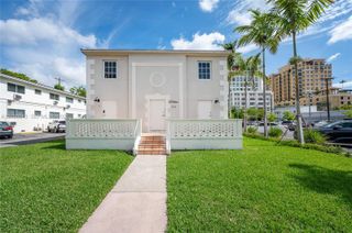 217 Madeira Ave 4, Coral Gables, FL 33134