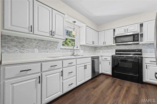 735 Montbrook Drive, O'fallon, MO 63366