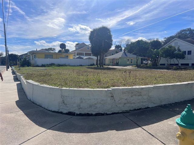 EARL STREET, Daytona Beach, FL 32118