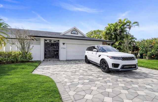 5706 Guava Dr, Tamarac, FL 33319