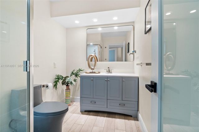 5706 Guava Dr, Tamarac, FL 33319