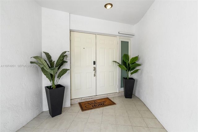 5706 Guava Dr, Tamarac, FL 33319