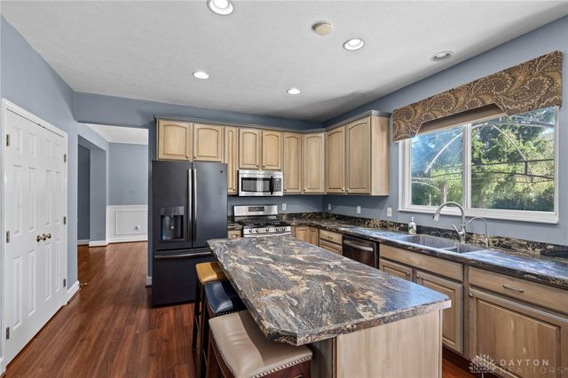 90 Triple Crown Circle, Springboro, OH 45066