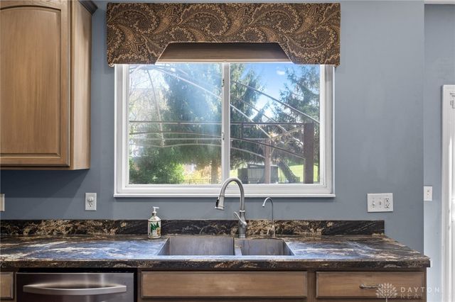 90 Triple Crown Circle, Springboro, OH 45066