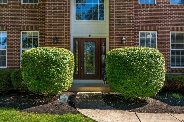 90 Triple Crown Circle, Springboro, OH 45066