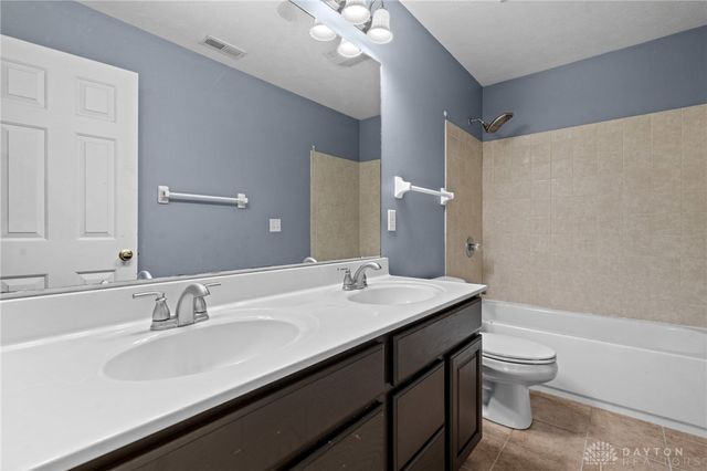 90 Triple Crown Circle, Springboro, OH 45066