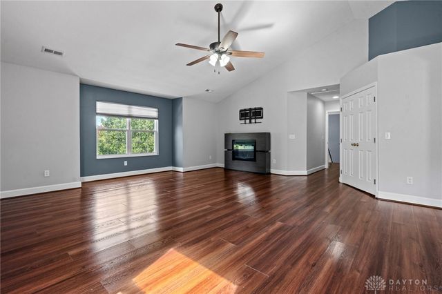 90 Triple Crown Circle, Springboro, OH 45066