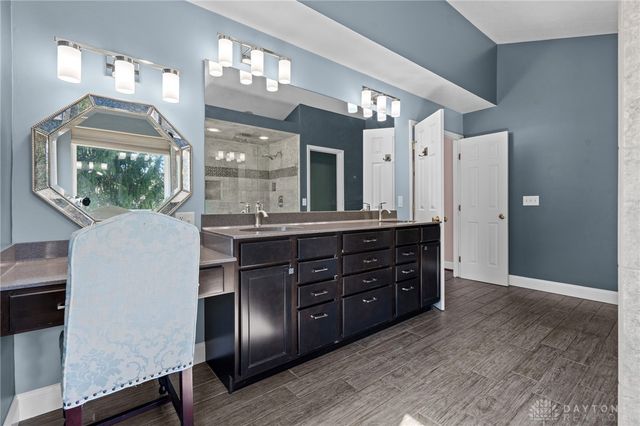 90 Triple Crown Circle, Springboro, OH 45066