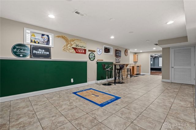 90 Triple Crown Circle, Springboro, OH 45066