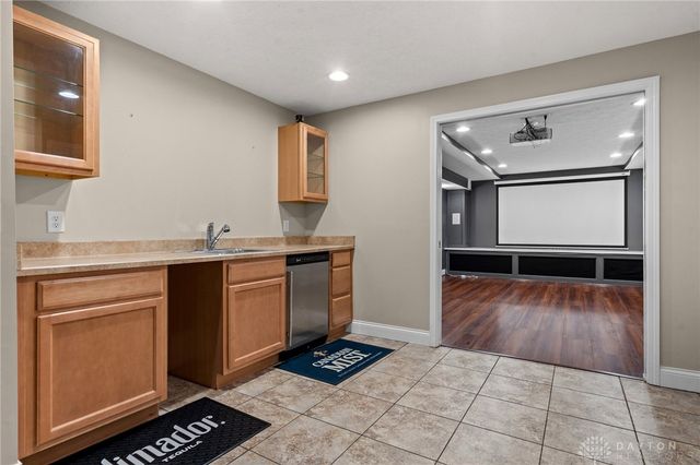 90 Triple Crown Circle, Springboro, OH 45066