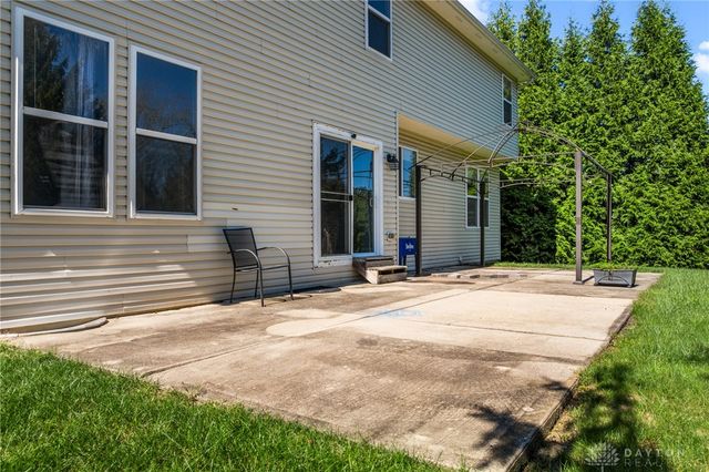 90 Triple Crown Circle, Springboro, OH 45066