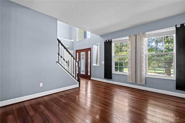 90 Triple Crown Circle, Springboro, OH 45066
