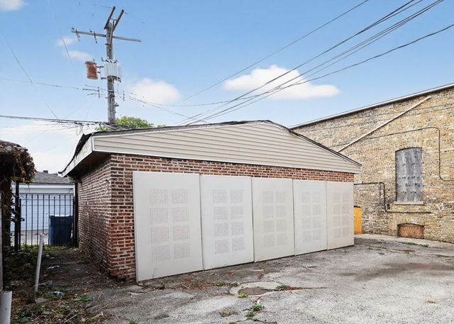 4355 W Thomas Street, Chicago, IL 60651