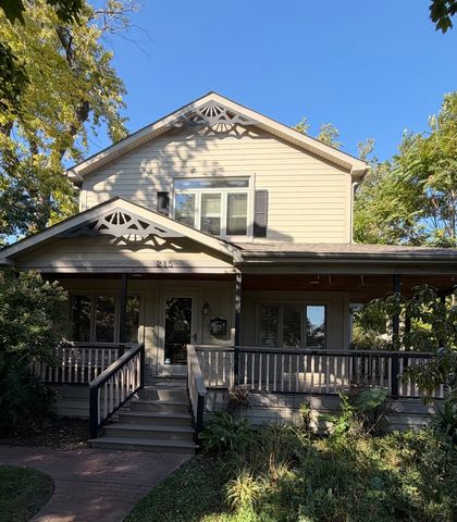 215 E Grantley Avenue, Elmhurst, IL 60126