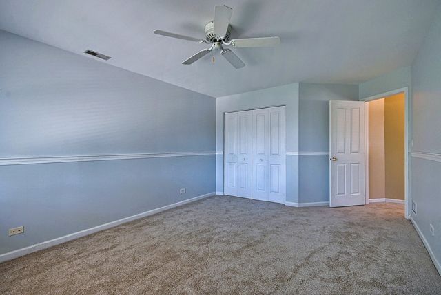 215 E Grantley Avenue, Elmhurst, IL 60126