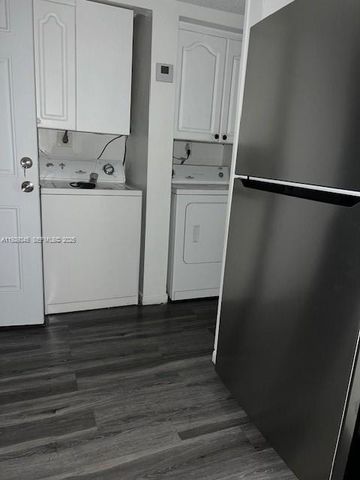 10000 NW 80th Ct 2201, Hialeah Gardens, FL 33016