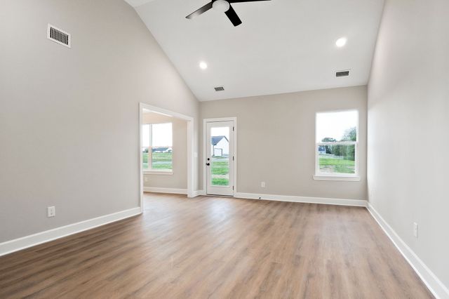 3535 Keltonburg Rd, Smithville, TN 37166