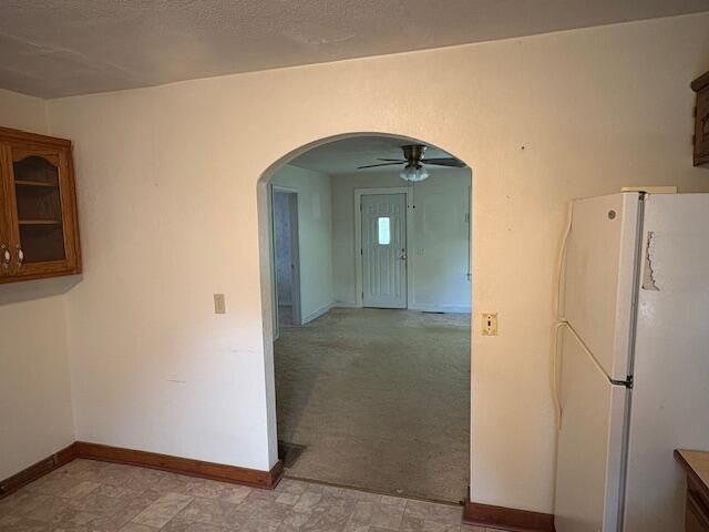 1000 S Oak Avenue, Aurora, MO 65605