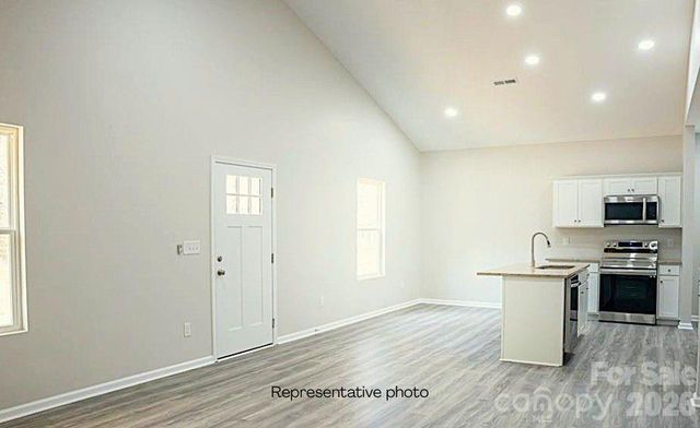 123 Kingswood Drive, Statesville, NC 28625