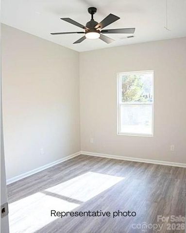123 Kingswood Drive, Statesville, NC 28625