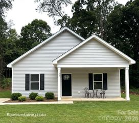 123 Kingswood Drive, Statesville, NC 28625