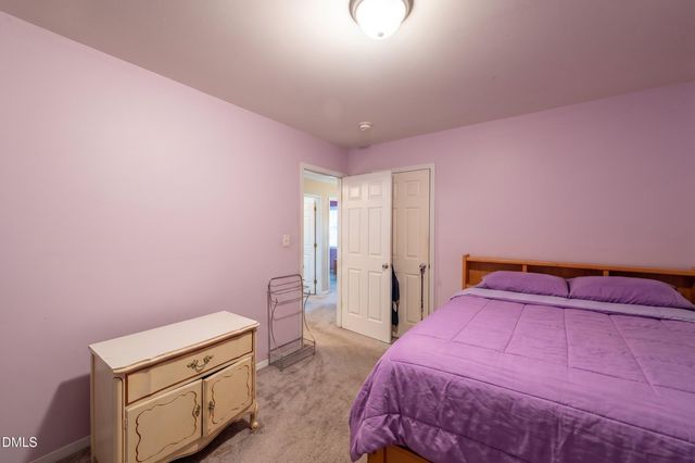 7104 Snodgrass Hill Court, Raleigh, NC 27610