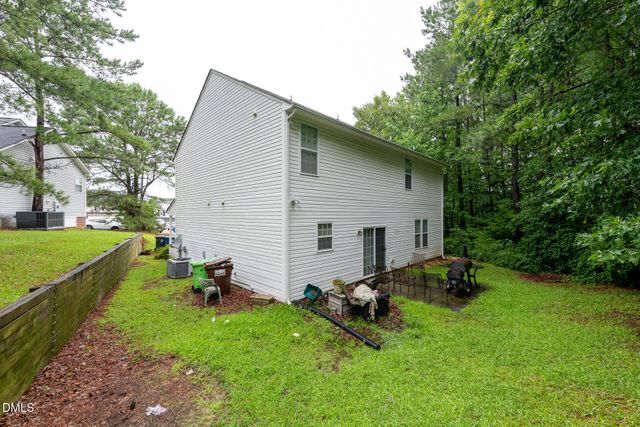 7104 Snodgrass Hill Court, Raleigh, NC 27610