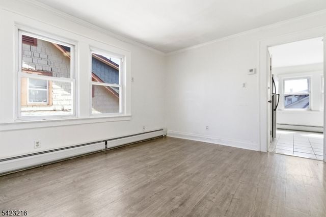 222 Osborne Ter, Newark City, NJ 07112