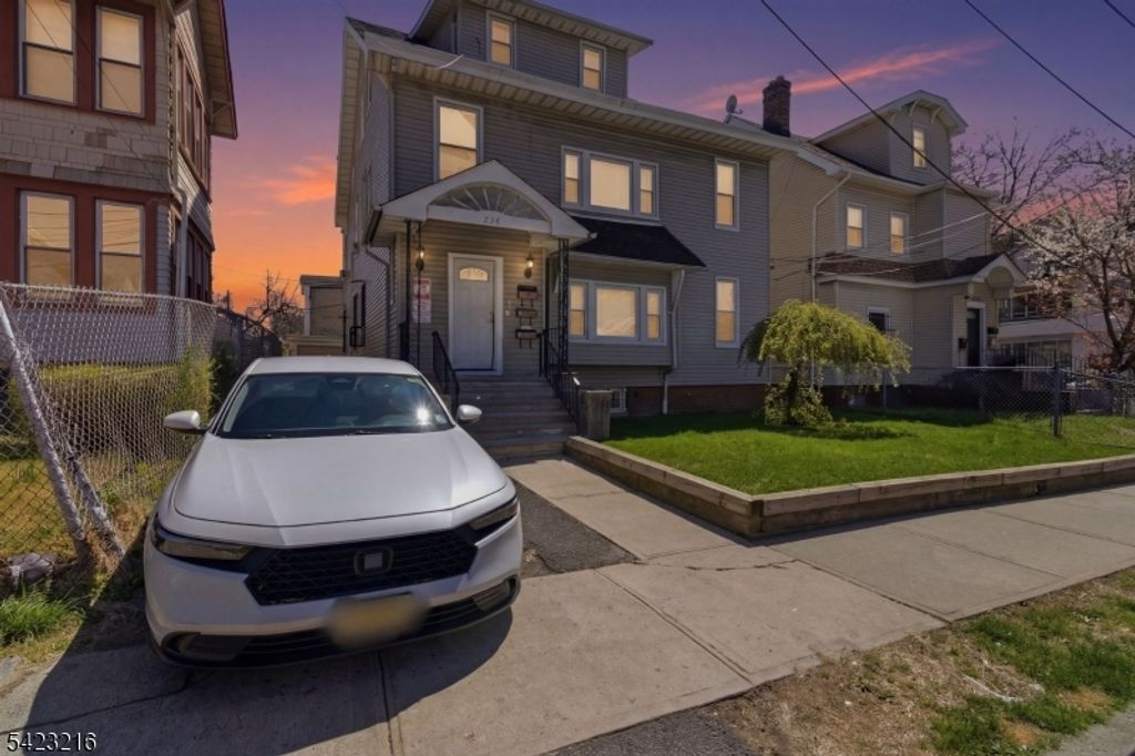 222 Osborne Ter, Newark City, NJ 07112