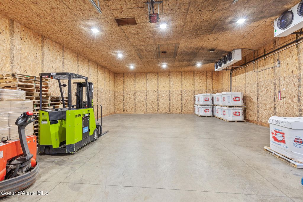 919 N CORBIN RD, Post Falls, ID 83854 photo 14