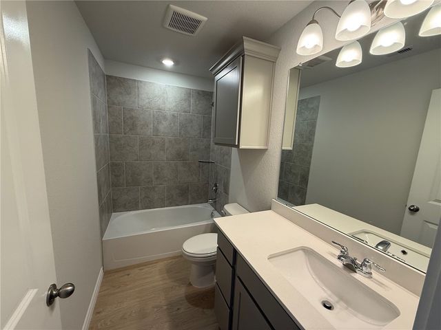 1224 Canton Dr, College Station, TX 77845