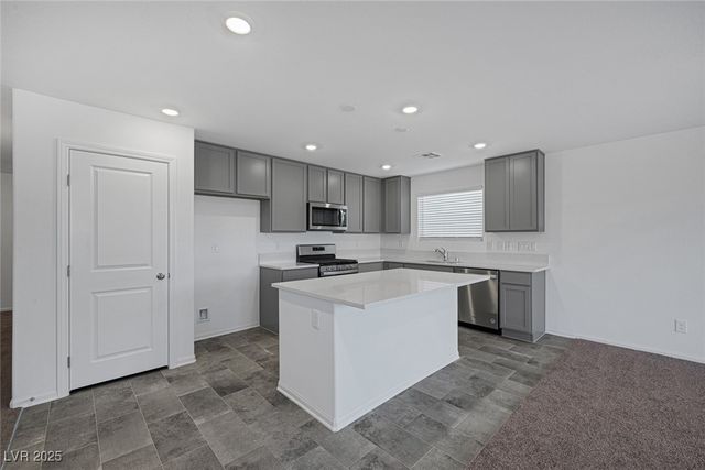 9546 Wayfarer Seek Court, Las Vegas, NV 89139