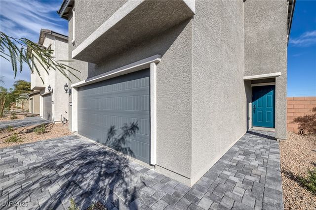 9546 Wayfarer Seek Court, Las Vegas, NV 89139