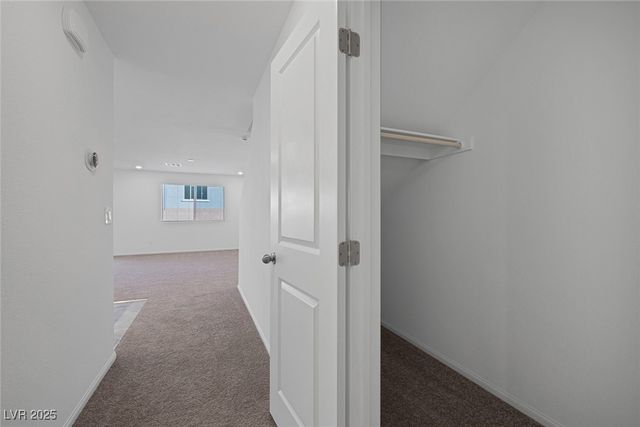 9546 Wayfarer Seek Court, Las Vegas, NV 89139