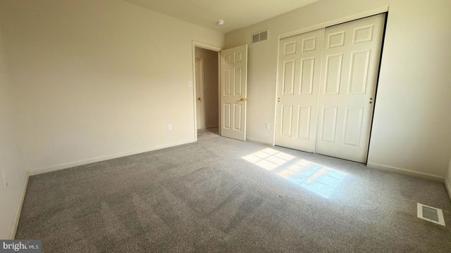 12 OSWEGO LN, Reading, PA 19605