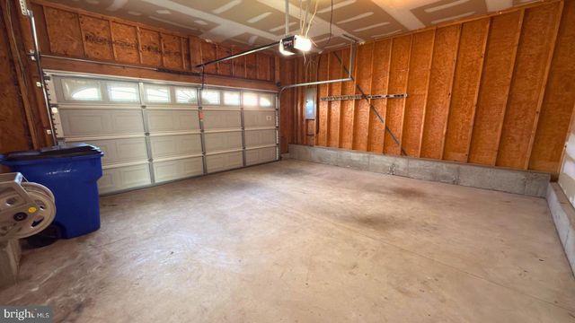 12 OSWEGO LN, Reading, PA 19605