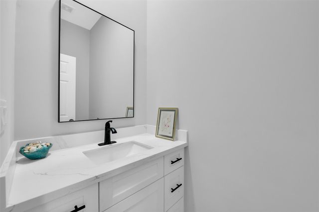 555 Pompano Drive, Freeport, TX 77541