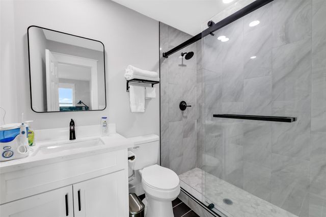 555 Pompano Drive, Freeport, TX 77541