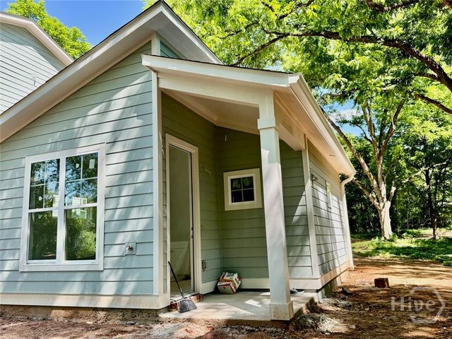 136 N Peter Street, Athens, GA 30601