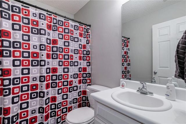 136 Silverstone Circle, Jefferson, GA 30549