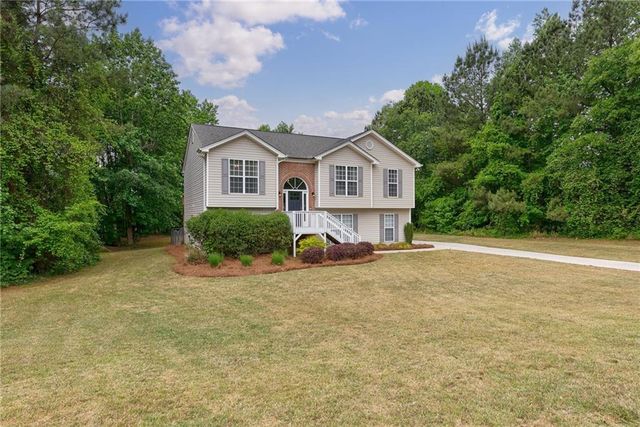 136 Silverstone Circle, Jefferson, GA 30549