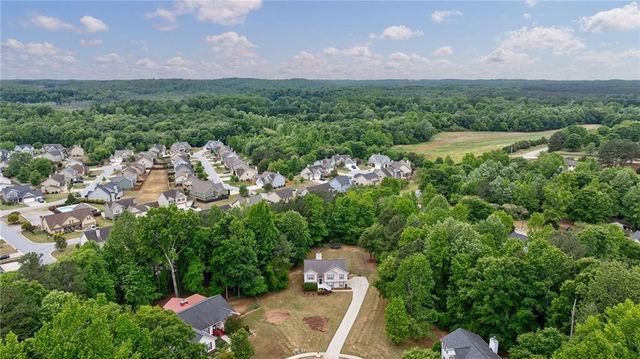 136 Silverstone Circle, Jefferson, GA 30549
